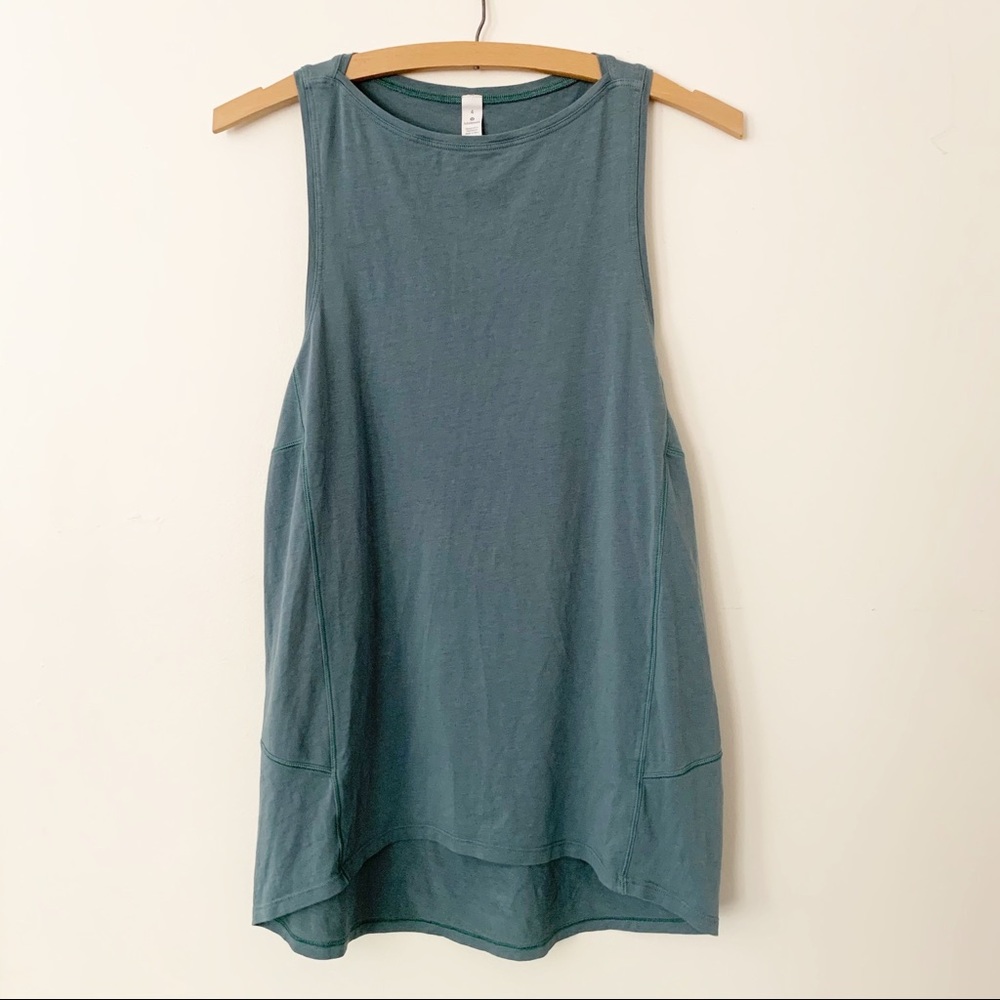 Lululemon super cute NWOT blue tank top size 4